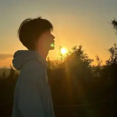 屈葵霁